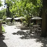 La Villa-carcassonne Couette-café *