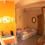 La Villa-carcassonne Couette-café *
