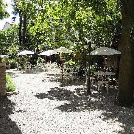 La Villa-carcassonne Bed and Breakfast *