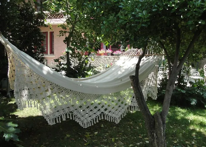 La Villa-carcassonne Frühstückspension *