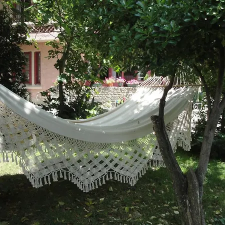 La Villa-carcassonne Bed & Breakfast *